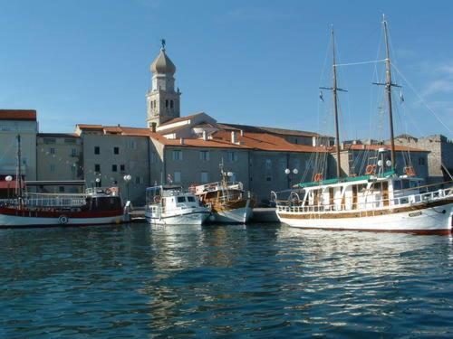 Apartmani Krk Krk Town Eksteriør bilde